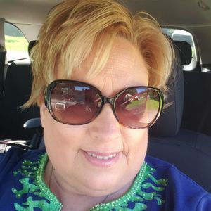 Meet your Posher, Tonia